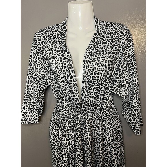 Rene Rofe Sleepwear Robe Womens Medium Black White Leopard Print Belted Kimono - Picture 1 of 5